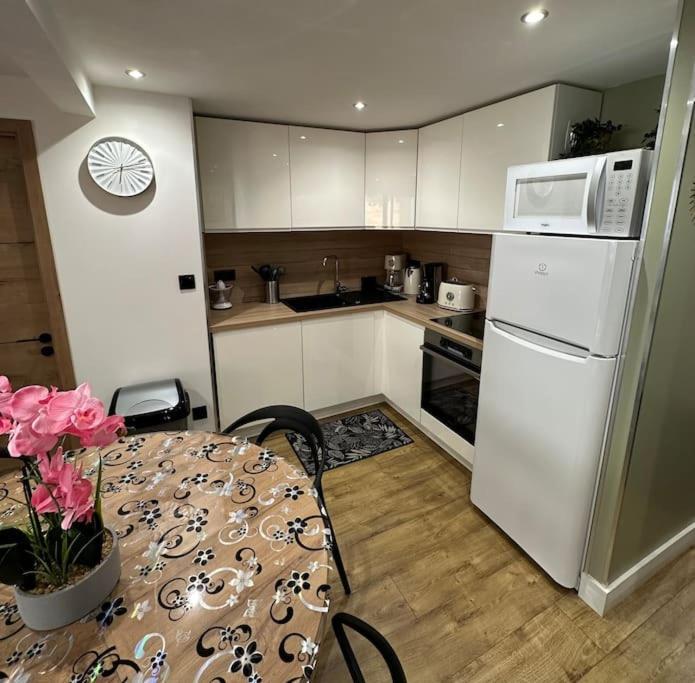 Le Briand Appartement 4Etoiles Nancy Thermal Cosy Avec Terrasse Wifi 外观 照片